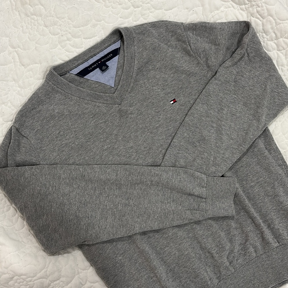 Tommy Hilfiger Men's Gray Sweater size XS